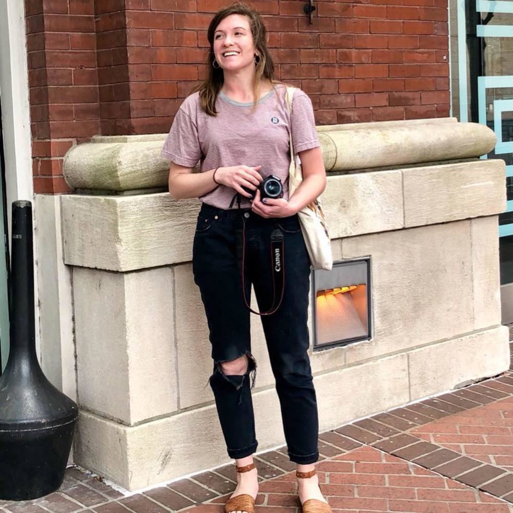 Meet your Posher, Julia